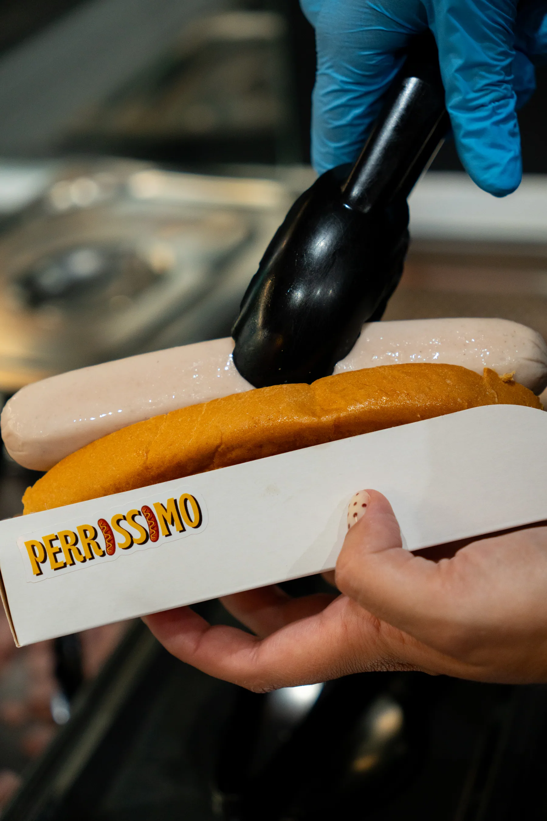 Perrissimo preparado con pan brioche y salchicha